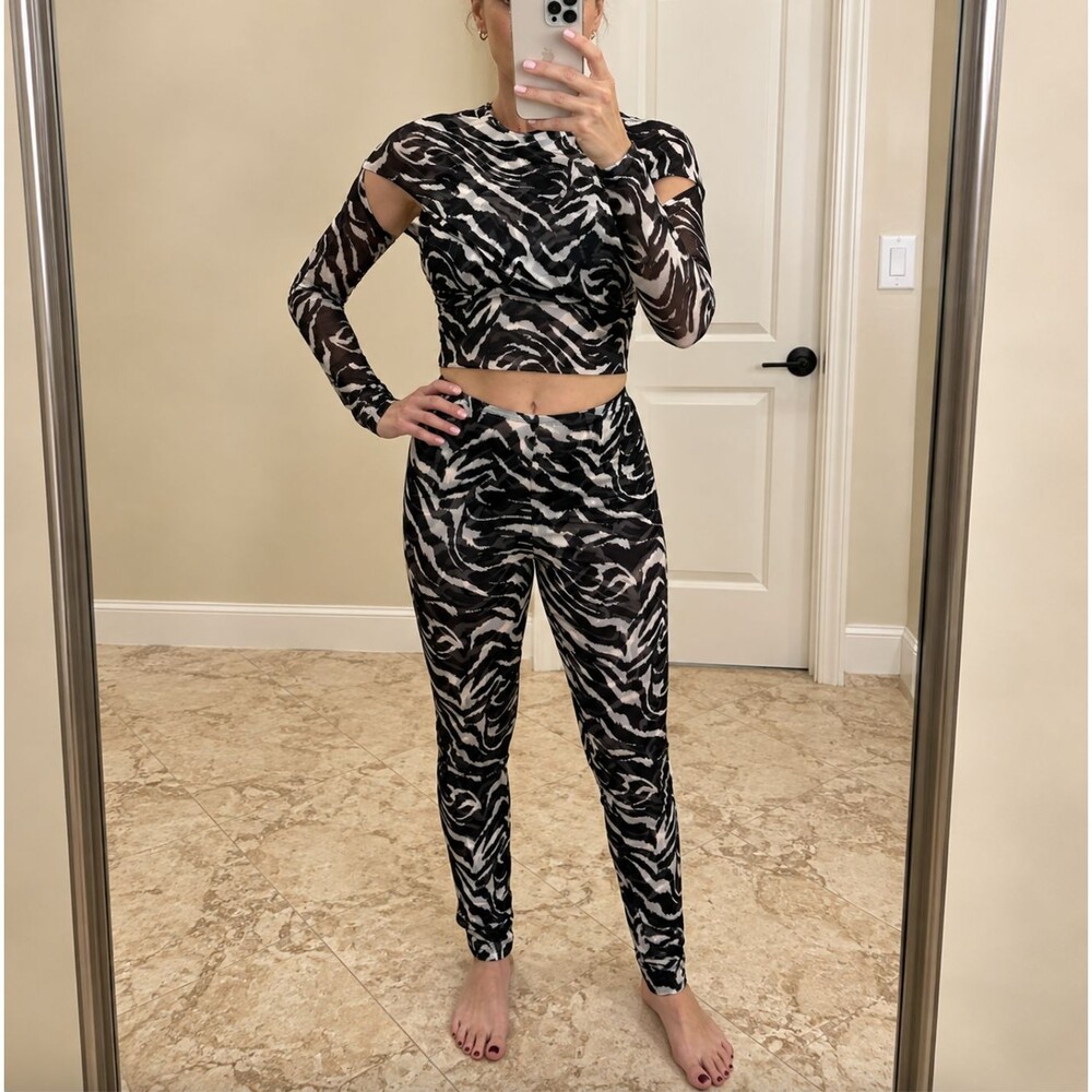 Naked Wardrobe Women’s M Zebra Mesh 2 Piece Top Leggings Set Cutout Ruched